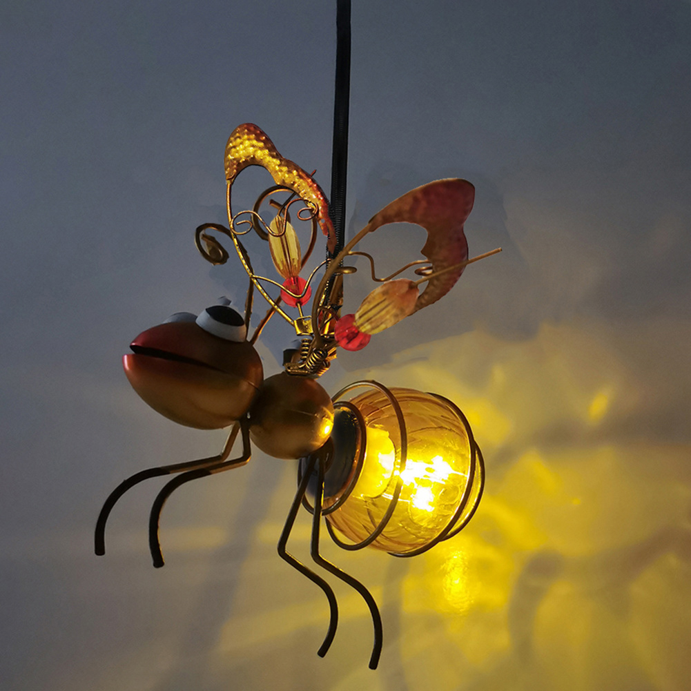 Solar Powered Hanging Bees Lig - Lighting Bug Decor recension och pris
