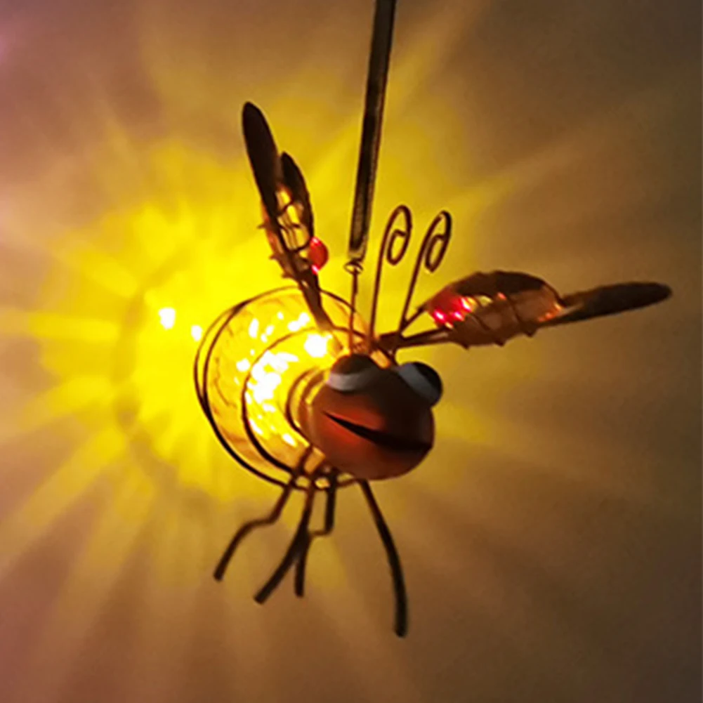 Solar Powered Hanging Bug Ligh - Lighting Bug Decor recension och pris