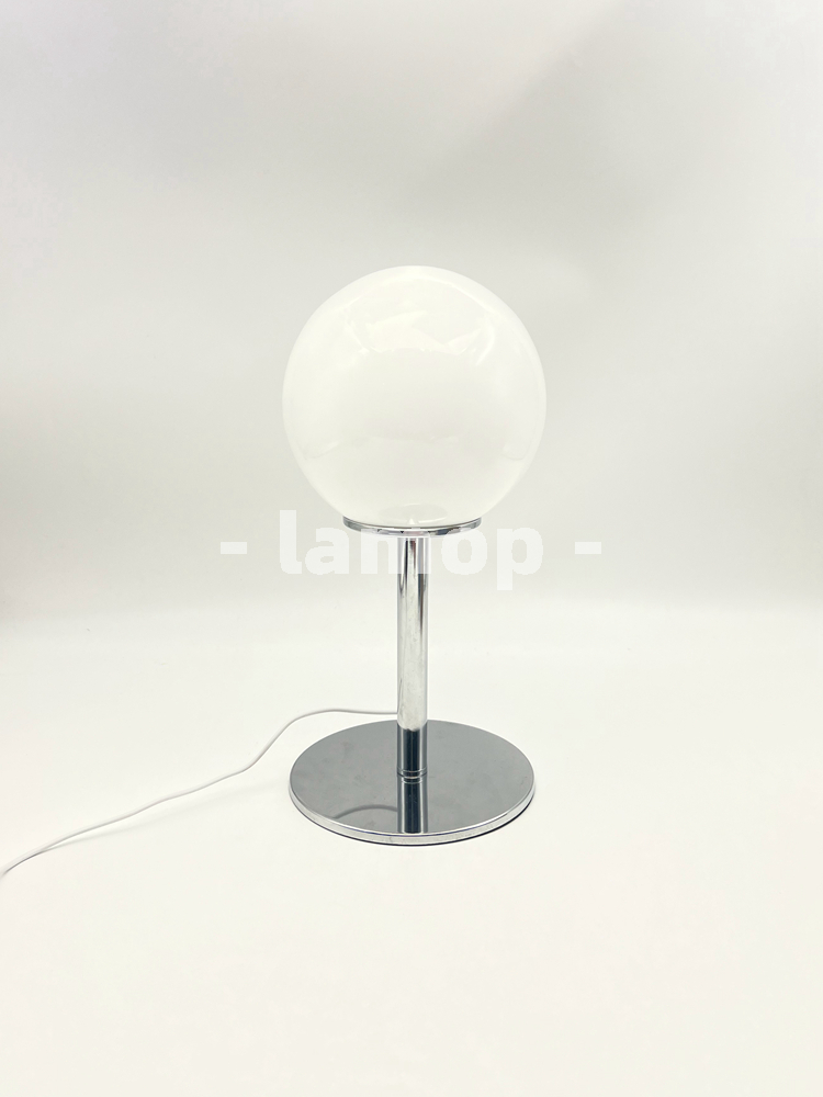 Milky White Solid Globe Chrome - Led Lighting Decor recension och pris